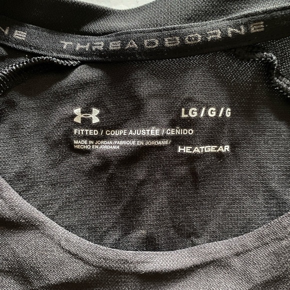 Under Armour Men’s Large 3/4 T Chase Greatness - Picture 3 of 3